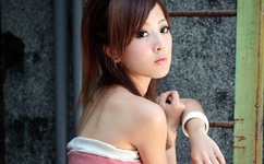 亚洲人一卡4卡5卡6卡7卡